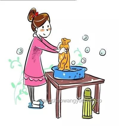 **“传统卫生打扫VS智能清洁工具：为何有人高呼‘再也不敢搞卫生了！’**