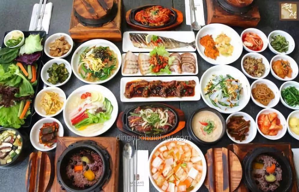 泡泡带“韩国霸总”爽吃美食：美食探店营销新策略案例研究