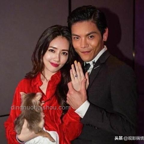 向佐晒女儿正脸照：明星亲子互动与隐私保护的平衡之道