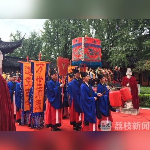 红毯新风尚：荔枝大使引领跨界营销革命