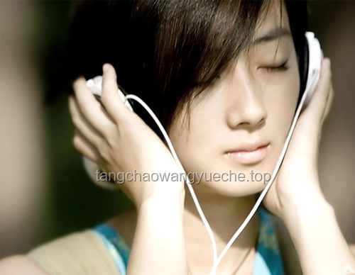 曲婉婷面相学深度剖析：相术与现代心理的交汇点